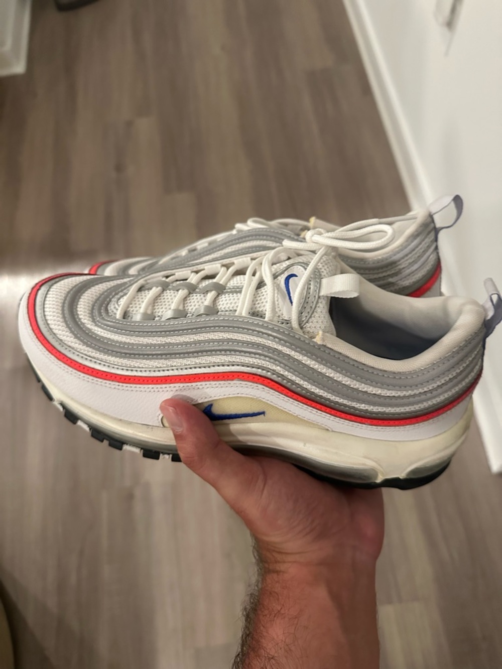 Nike Women's Air Max 97 Essential sneakers - Picture 2 of 6